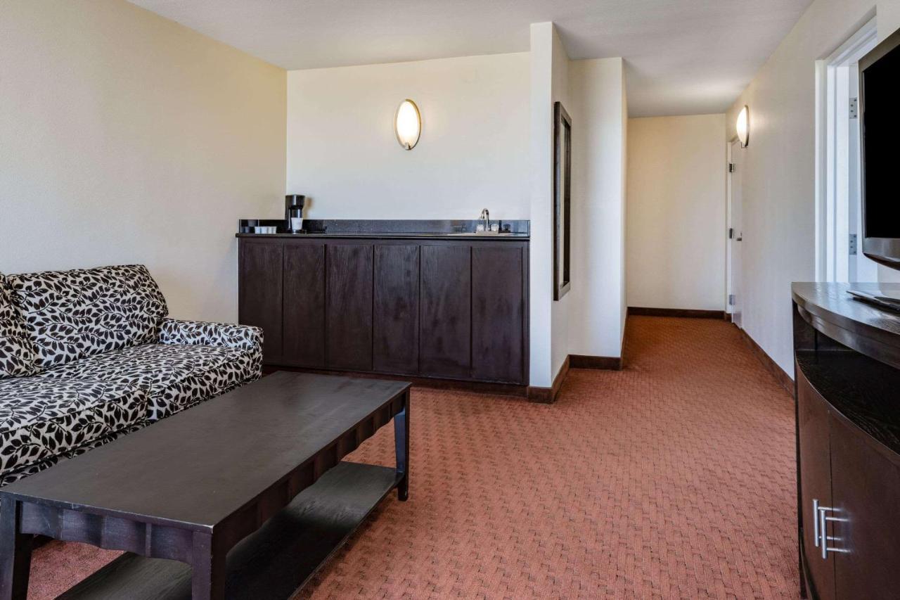 Wyndham Sacramento Hotell Carmichael Exteriör bild
