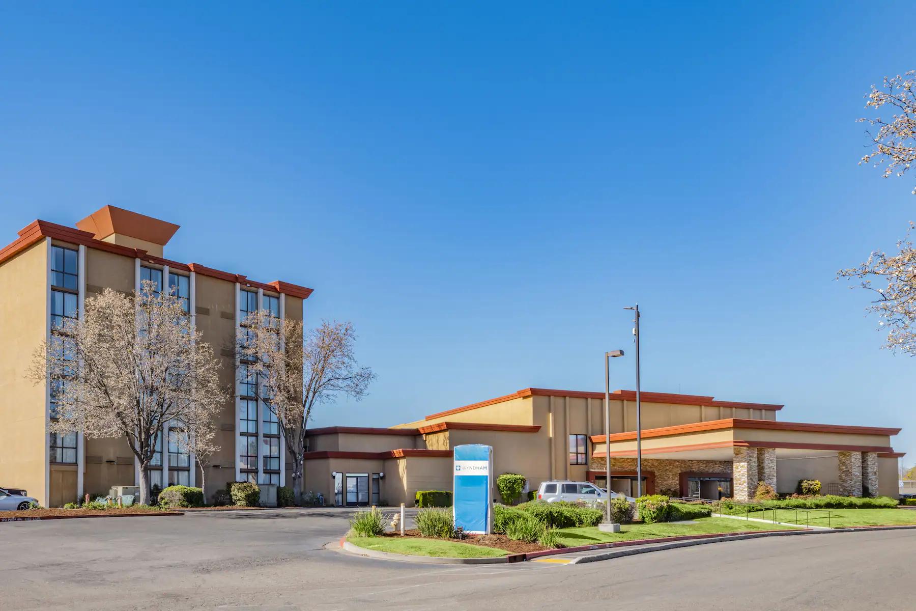 Wyndham Sacramento Hotell Carmichael Exteriör bild